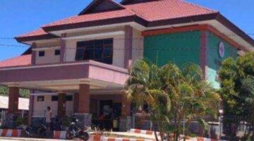 Pasca Tenaga Outsourcing Ditiadakan, di RSUD Baa Rote Sampah Berserahkan di Mana Mana