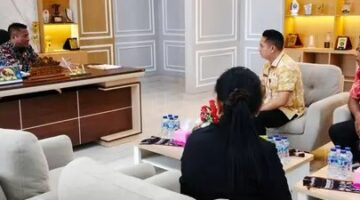 Bupati Paulus Henuk Dorong Transformasi Pelayanan Ketenagakerjaan untuk Masyarakat Rote Ndao