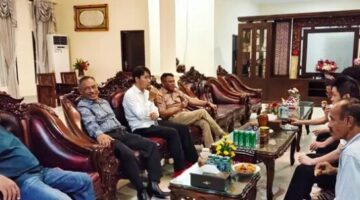 Dari Rumah Jabatan, Bupati Paulus Henuk Matangkan Rencana Pengembangan Energi Berkelanjutan
