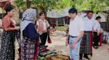 Kunjungan Diplomatik Dorong Promosi Tenun Ikat Rote Ndao ke Kancah Internasional