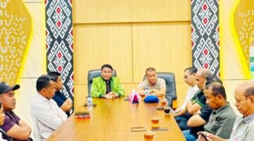 Dari Ruang Rapat Menuju Perubahan: Bupati Paulus Henuk Mulai Menata Wajah Baru Birokrasi Rote Ndao