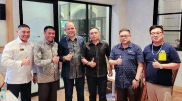 Dari Tambak Rote Menuju Pasar Jawa, Paulus Henuk Buka Jalur Logistik Garam
