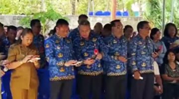 Duka Mendalam Keluarga Almarhumah Magdalena Taek, Bupati Paulus Henuk Hadir Beri Penghiburan